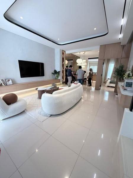 2-storey Terraced House for Sale in Seksyen U11 (Shah Alam) - Suhana Mohamed - Living Room - PropertyGuru.com.my
