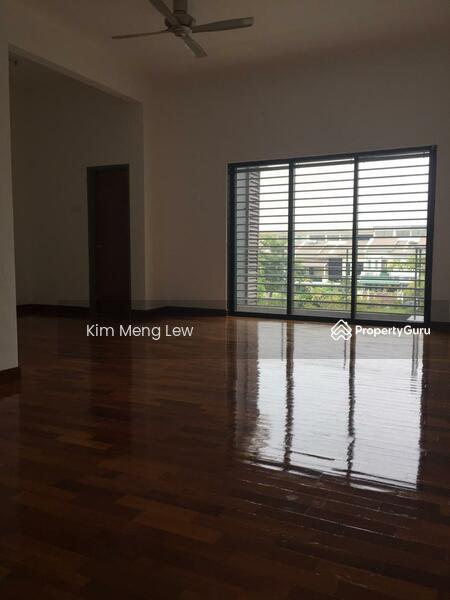 For Sale - Puteri 6