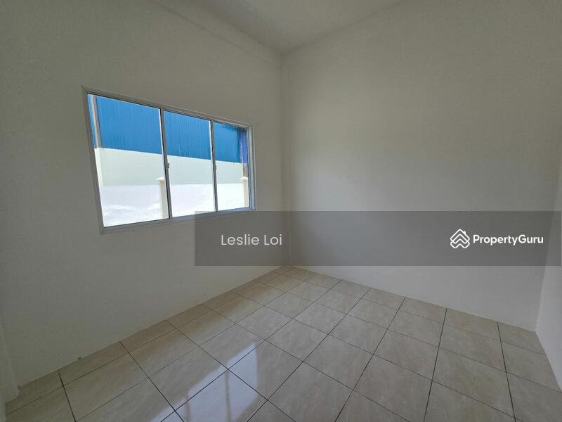 For Sale - Uni Garden