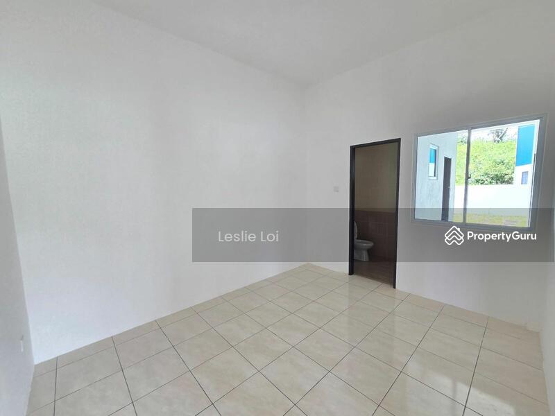 For Sale - Uni Garden