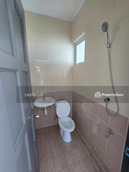 For Sale - Uni Garden