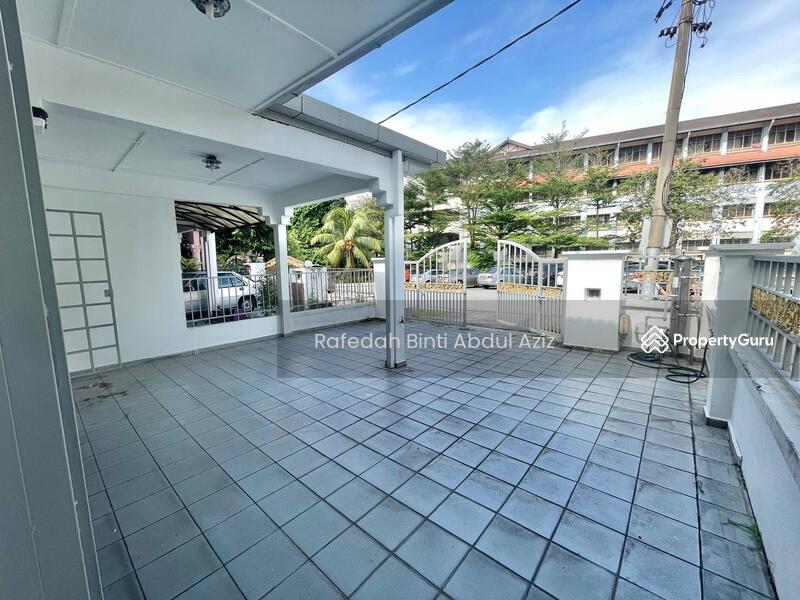 For Sale - End Lot Double Storey Terrace House Tempua, Bandar Puchong Jaya