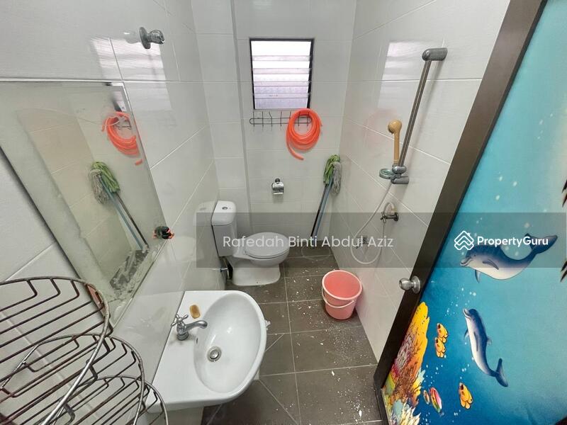 For Sale - End Lot Double Storey Terrace House Tempua, Bandar Puchong Jaya