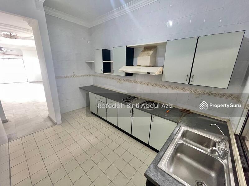 For Sale - End Lot Double Storey Terrace House Tempua, Bandar Puchong Jaya