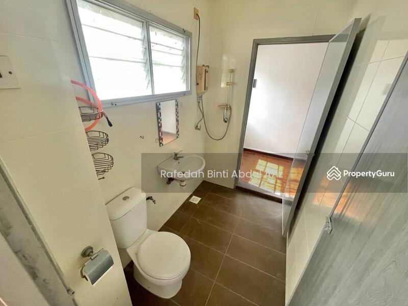For Sale - End Lot Double Storey Terrace House Tempua, Bandar Puchong Jaya