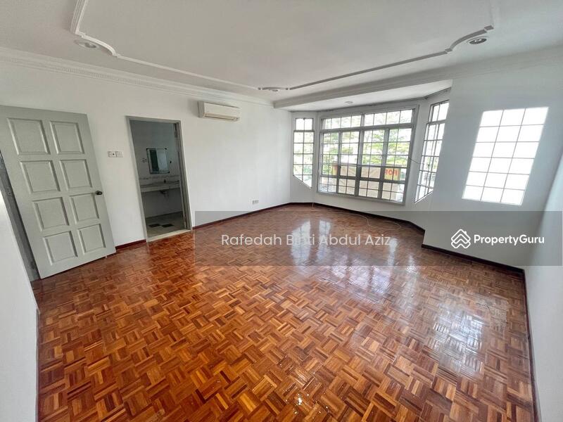 For Sale - End Lot Double Storey Terrace House Tempua, Bandar Puchong Jaya