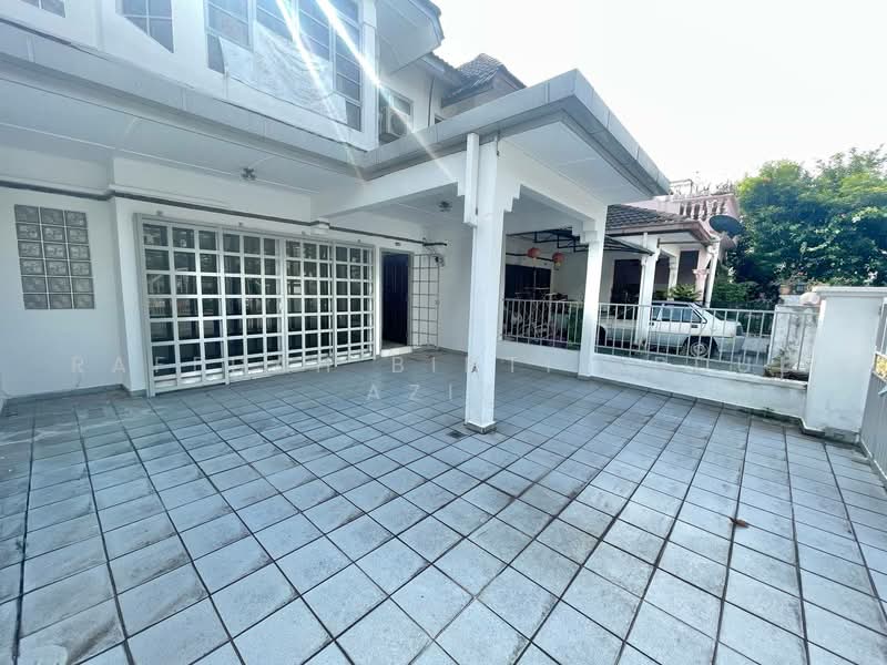 Rumah Teres 2 Tingkat untuk Dijual di BANDAR PUCHONG JAYA (Puchong) - Rafedah Binti Abdul Aziz - Exterior - PropertyGuru.com.my