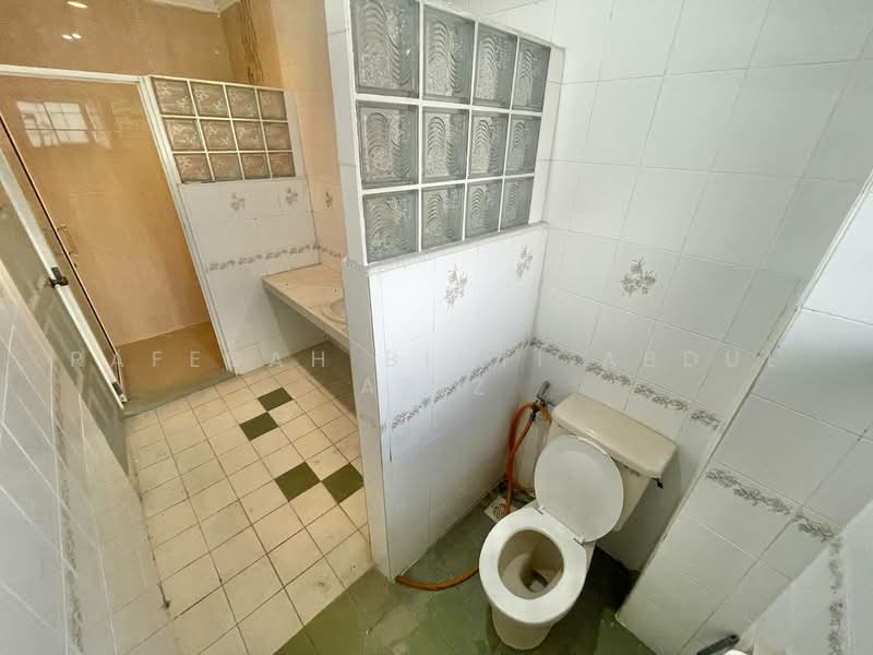 Rumah Teres 2 Tingkat untuk Dijual di BANDAR PUCHONG JAYA (Puchong) - Rafedah Binti Abdul Aziz - Bathroom - PropertyGuru.com.my
