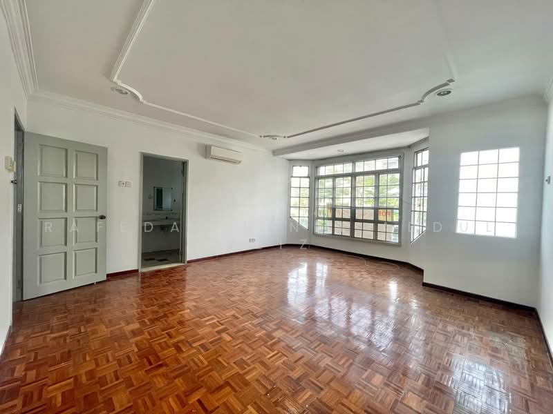Rumah Teres 2 Tingkat untuk Dijual di BANDAR PUCHONG JAYA (Puchong) - Rafedah Binti Abdul Aziz - Living Room - PropertyGuru.com.my