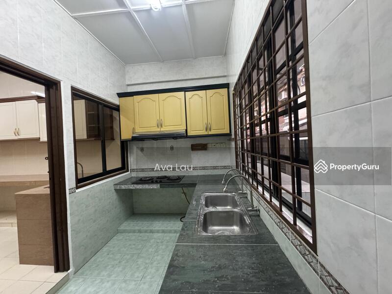 Untuk Disewa - Sungai Long