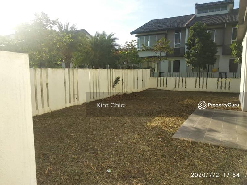 Rumah Teres untuk Dijual di Bandar Tropicana Aman (Telok Panglima Garang) - Kim Chia - PropertyGuru.com.my