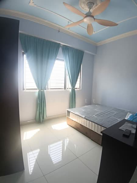 For Rent - Yale Suites @ EduSentral