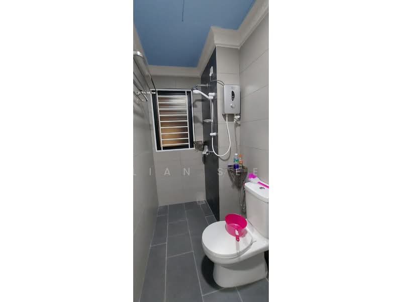 For Rent - Yale Suites @ EduSentral