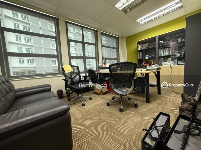 Untuk Disewa - Bay Avenue