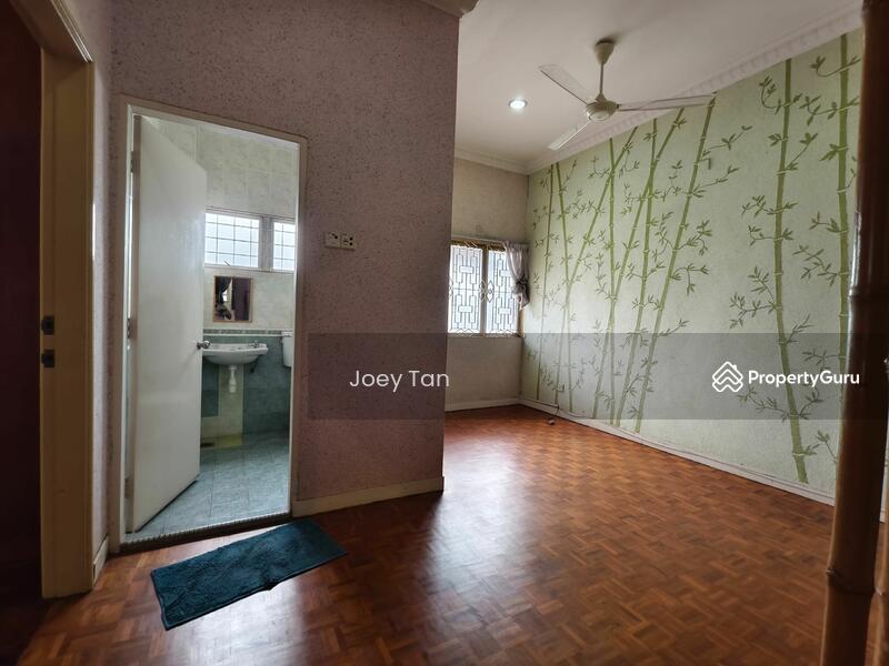 For Sale - Terrace house at SS2