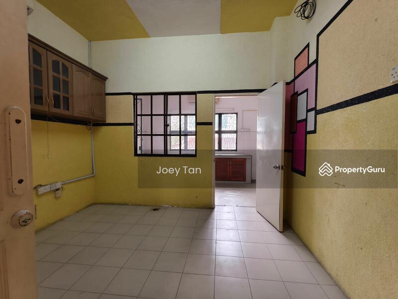 For Sale - Terrace house at SS2