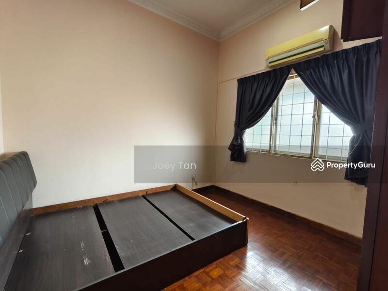 For Sale - Terrace house at SS2