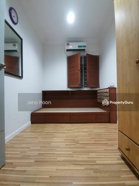 For Sale - De Tropicana