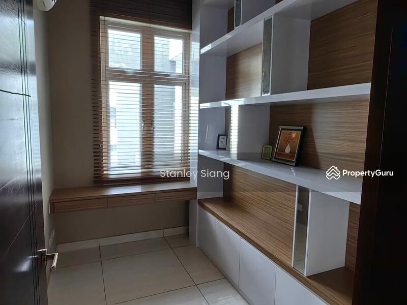 For Sale - Twin Galaxy (Dwi Galaksi)