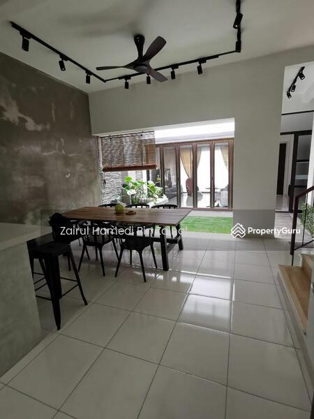 For Sale - Mulberry Grove