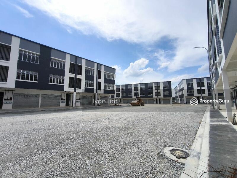 For Rent - Shop-office at Bandar Indahpura