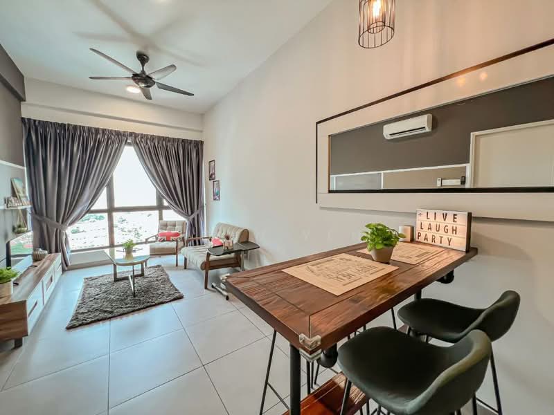 Kondominium untuk Dijual di D'sands Residence - John Yen - Living Room - PropertyGuru.com.my