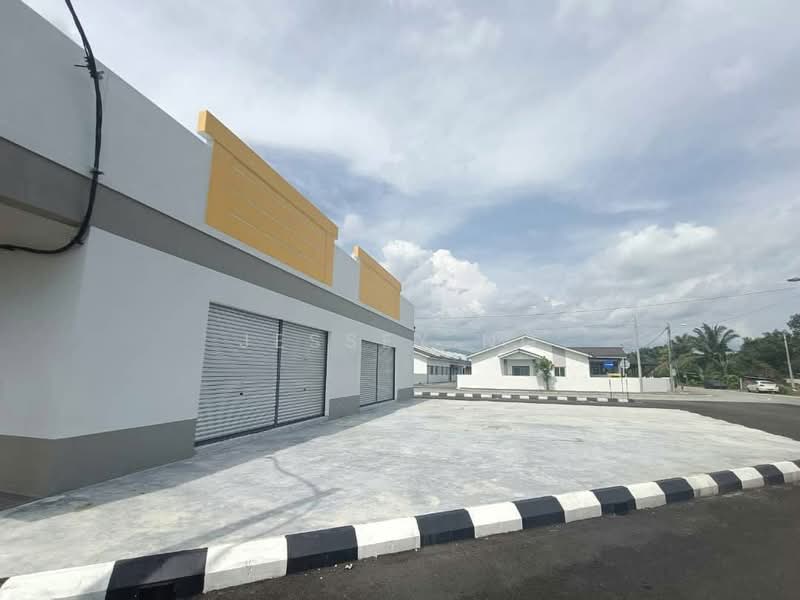 Shop / Office for Rent in Tapah (Perak) - Jessey Ng - Exterior - PropertyGuru.com.my