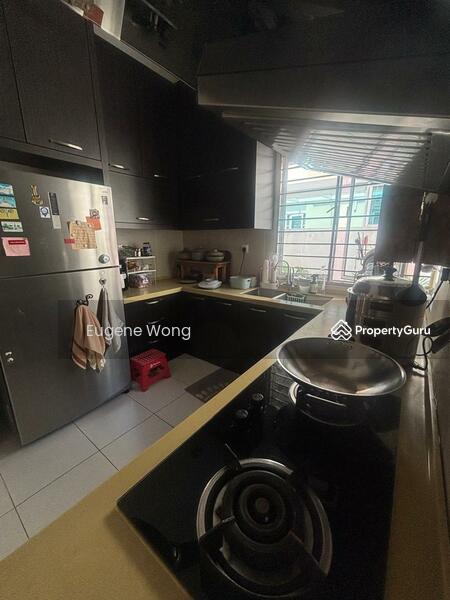 For Rent - Villa Avenue