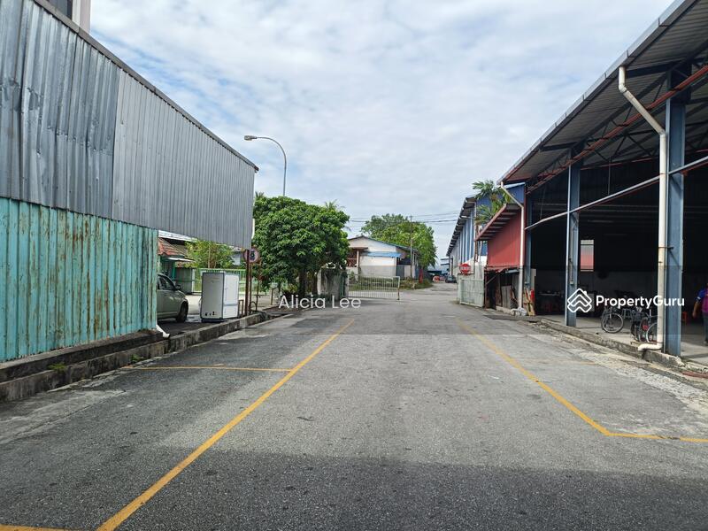 For Sale - Kampung Subang Baru Factory for sale