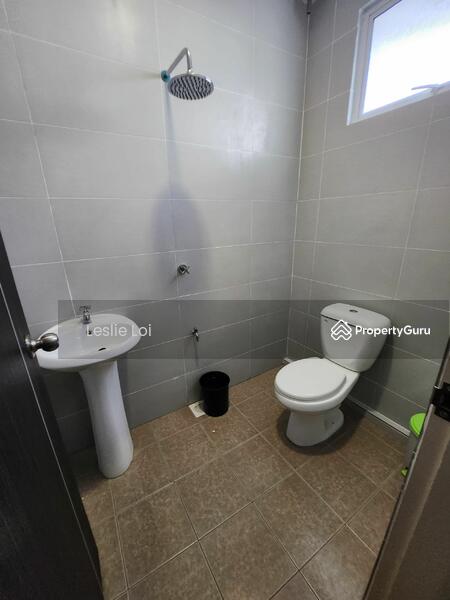 For Sale - Uni Central Double Storey Corner