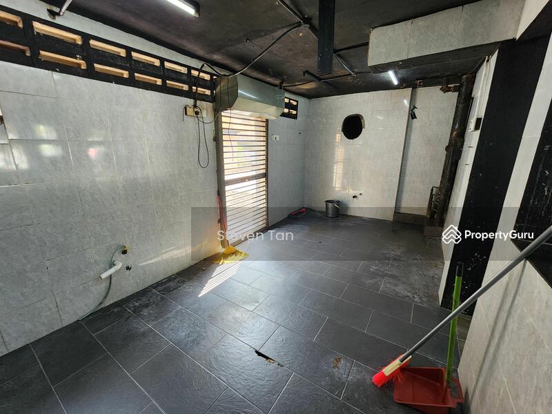 For Sale - Shop at Seksyen 51a