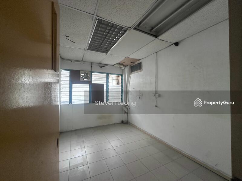 Untuk Disewa - Office at Taman Mayang