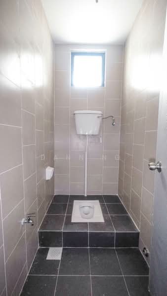 Shop / Office for Rent in Setia Ecohill (Semenyih) - Dann Ng - Bathroom - PropertyGuru.com.my
