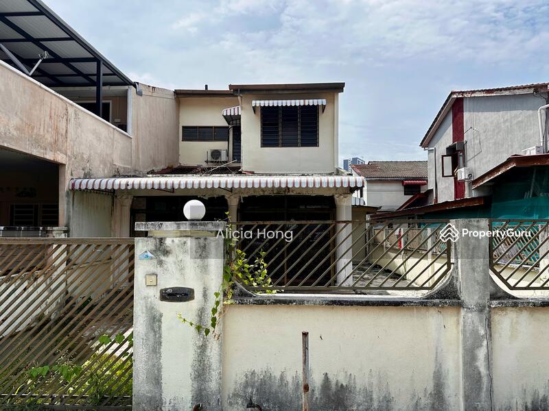 Untuk Dijual - Solok Kampung Jawa , 2-Storey Terraced House