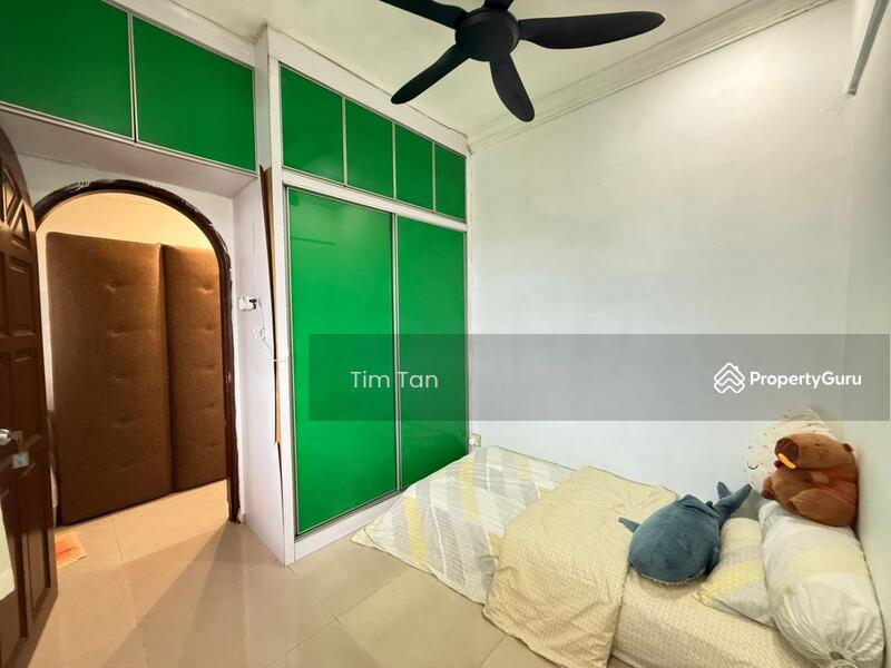 For Sale - Putri Ria Apartment
