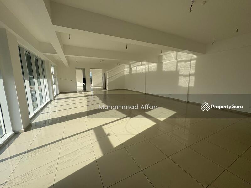 For Rent - 3 Storey Semi D Factory Klia Sepang with lift for rent