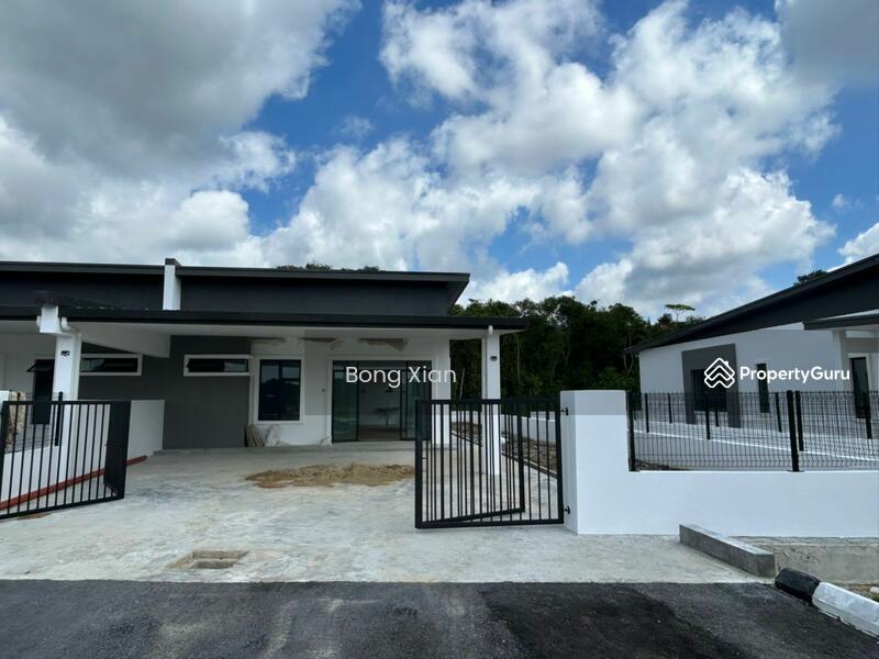Untuk Dijual - Semi-D house at Matang