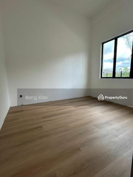 Untuk Dijual - Semi-D house at Matang