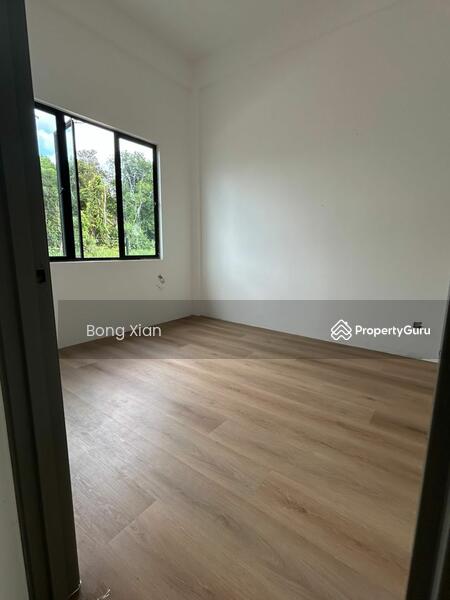 Untuk Dijual - Semi-D house at Matang