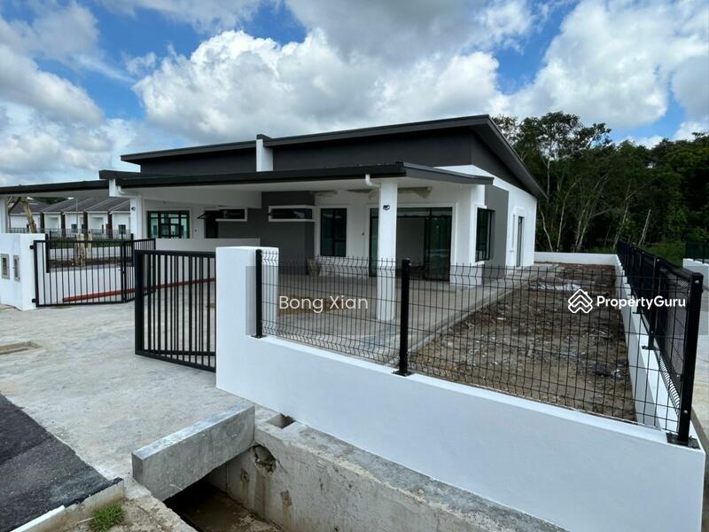 Untuk Dijual - Semi-D house at Matang