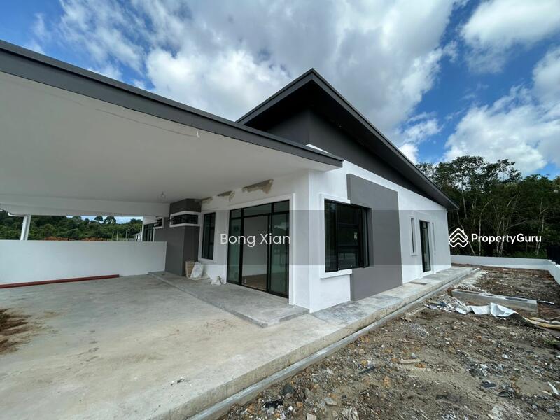 Untuk Dijual - Semi-D house at Matang