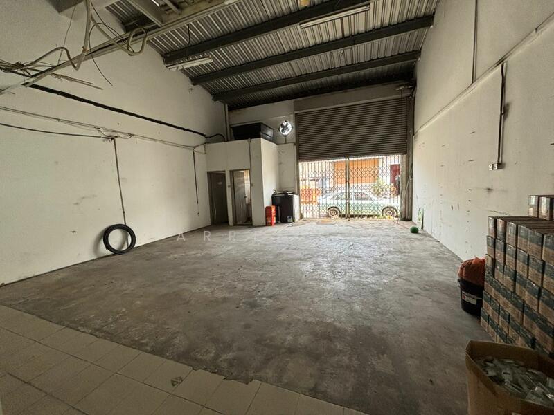 For Rent - 1.5 Storey Factory / Warehouse @ Puchong Utama