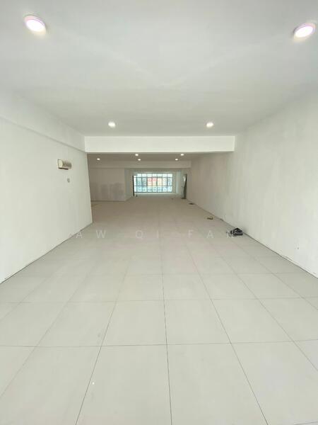 For Rent - Same Row With Brew House , Bandar Puteri Puchong , Prime Location , Amble Parking