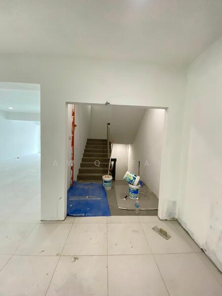 For Rent - Same Row With Brew House , Bandar Puteri Puchong , Prime Location , Amble Parking