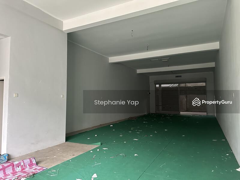 For Rent - Nilai 3 Wholesale Centre