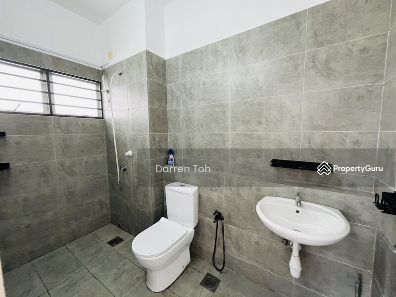 Rumah Teres 2 Tingkat untuk Dijual di Dengkil (Selangor) - Darren Toh - PropertyGuru.com.my