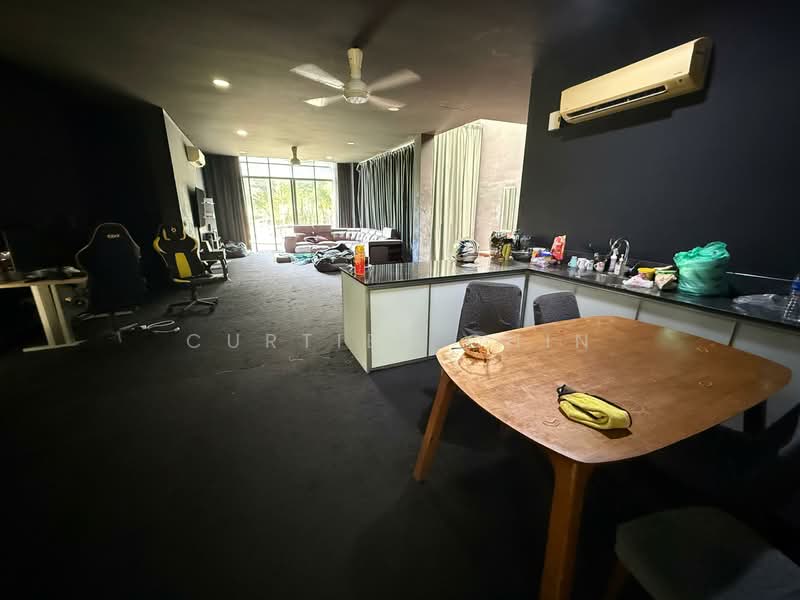 For Sale - Mirage By The Lake