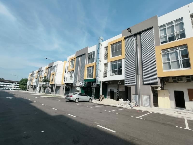 Shop for Rent in Taman Molek (Johor Bahru) - Ming Yeap - Exterior - PropertyGuru.com.my