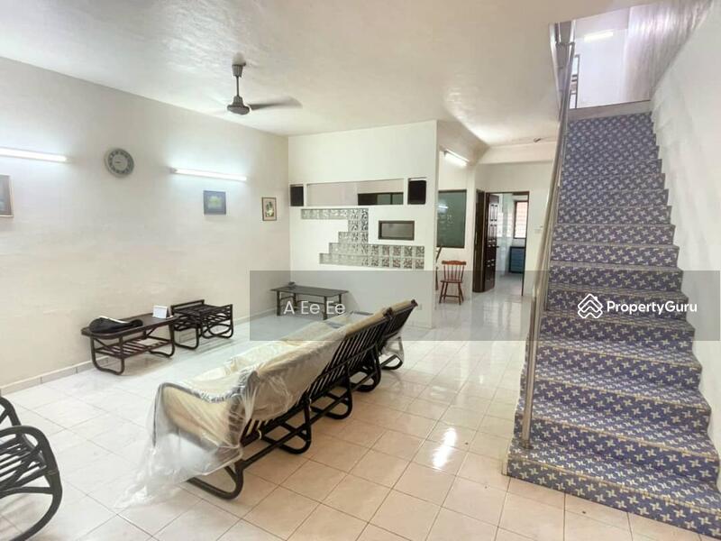 Untuk Dijual - JALAN ISMAIL CIK MATT , 2/terrace for sale