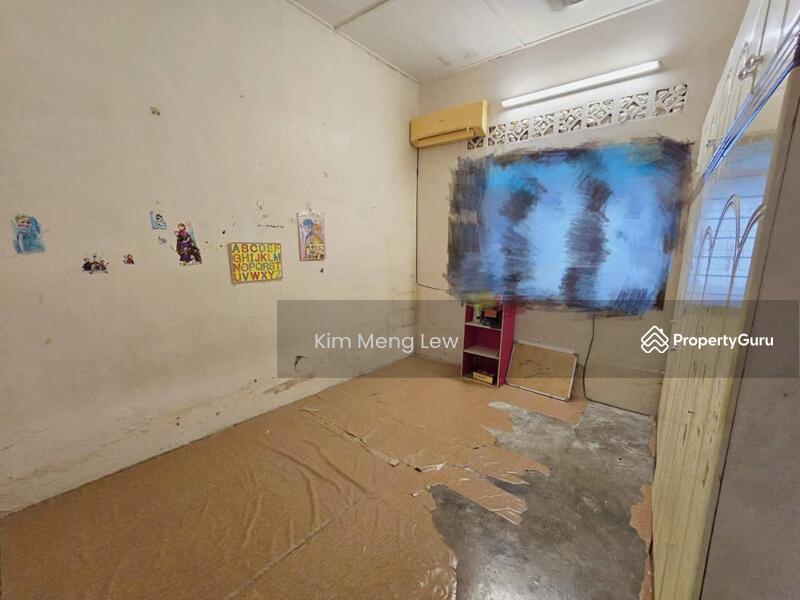 For Sale - Taman Petaling Kepong